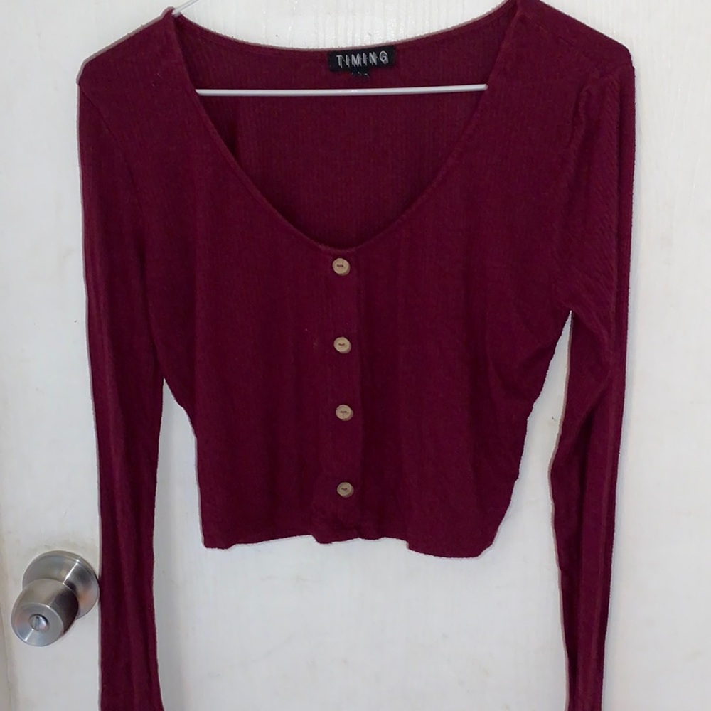 Long sleeve crop